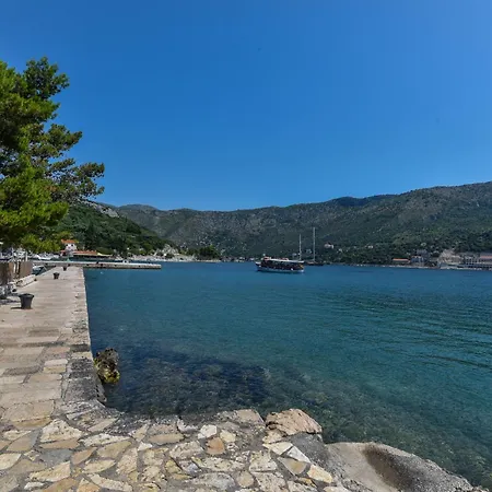 Vizmeg Villa
